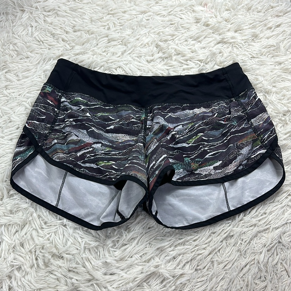 Lululemon Speed Short (2 1/2") Mini Sweatr Multi Black / Black